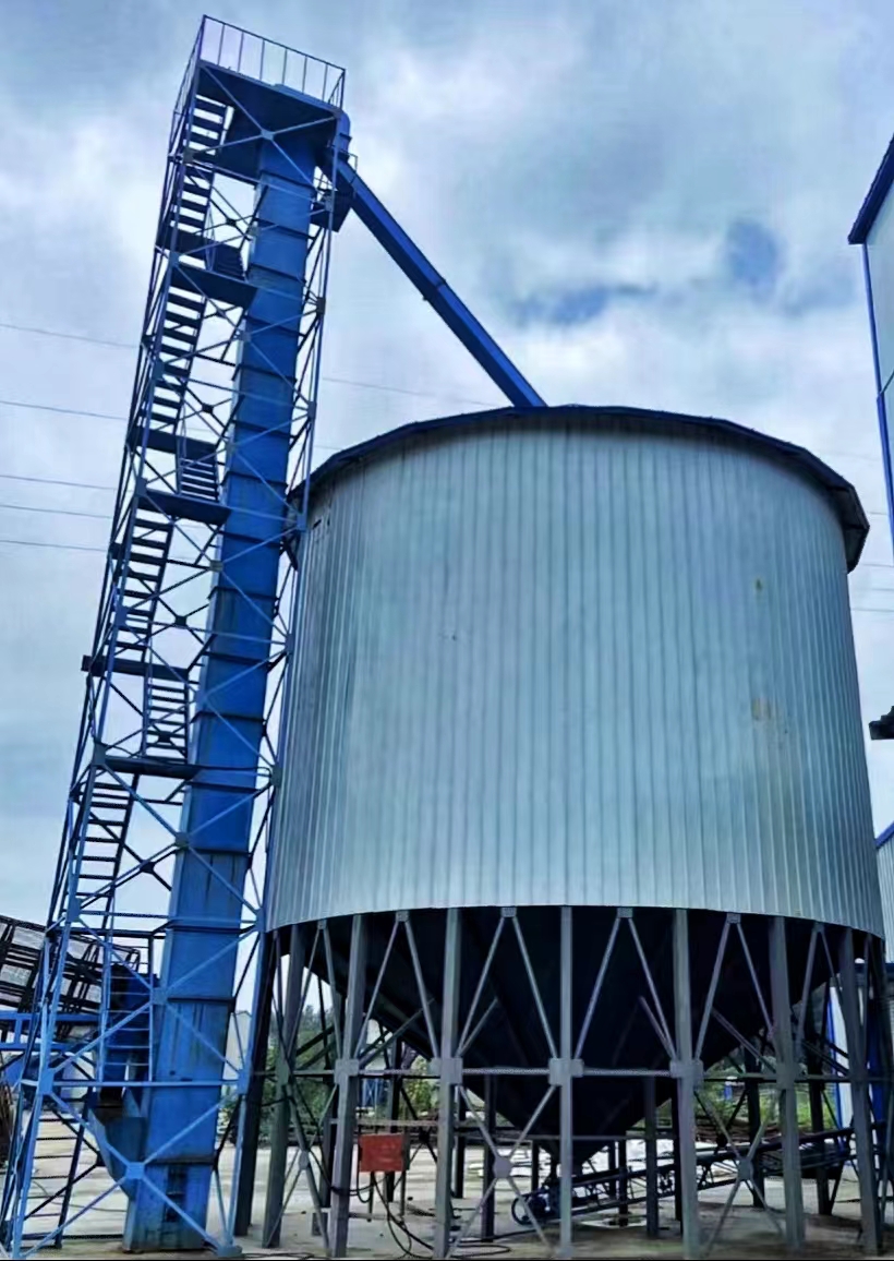 日产120吨 广富蒸汽玉米压片机组--长春长岭县领航农业发展有限公司生产基地